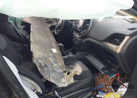 2017 Jeep Cherokee Altitude Fwd z USA, uszkodzony, nr VIN 1C4PJLAB7HW666925